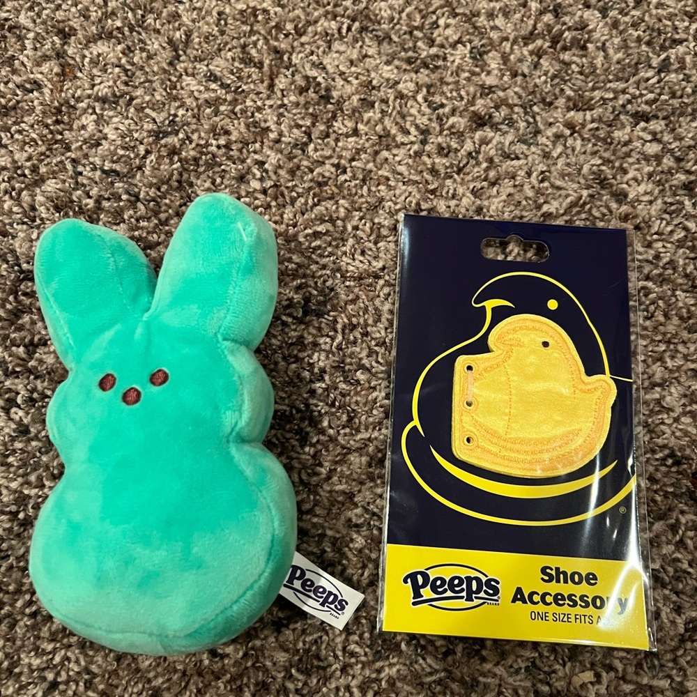 Peeps Bundle of Green Stuffed Peep & Set of New Yellow Peep Fabric Shoe Tie Ons - Picture 1 of 6